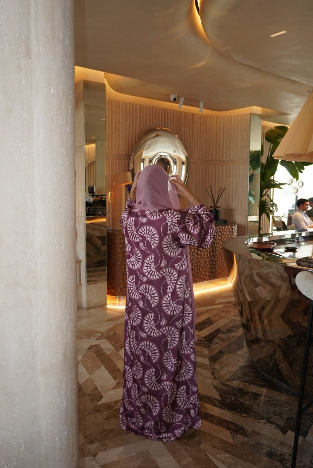 Pink Aura Abaya